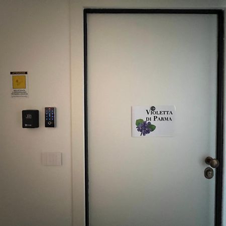 B&B Violetta Di Parma Exteriör bild